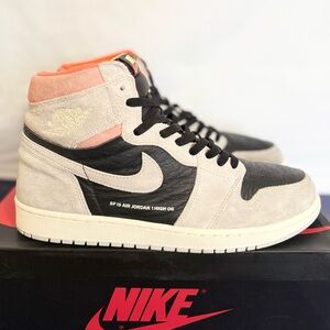 AUTHENTIC Jordan 1 Retro High Neutral Grey Hyper Crimson size 13 555088-018 2019